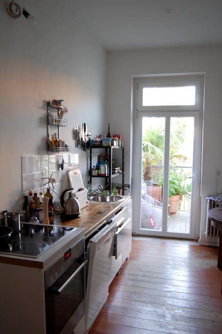 Kitchen + kitchen balcony