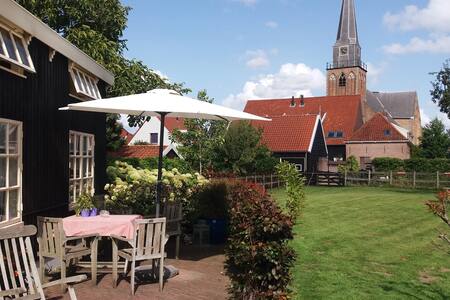 Tiny House: 'The Henhouse' in Geervliet