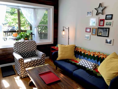 Bright family-friendly Lincoln Square 2-bed 1-bath