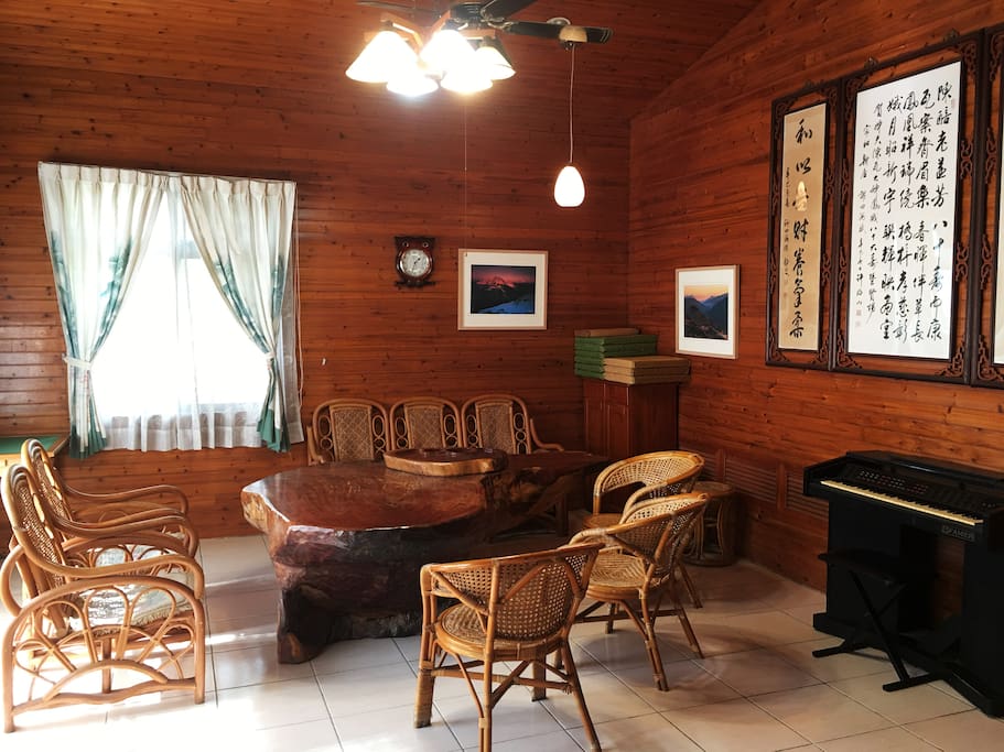 小木屋共用客廳