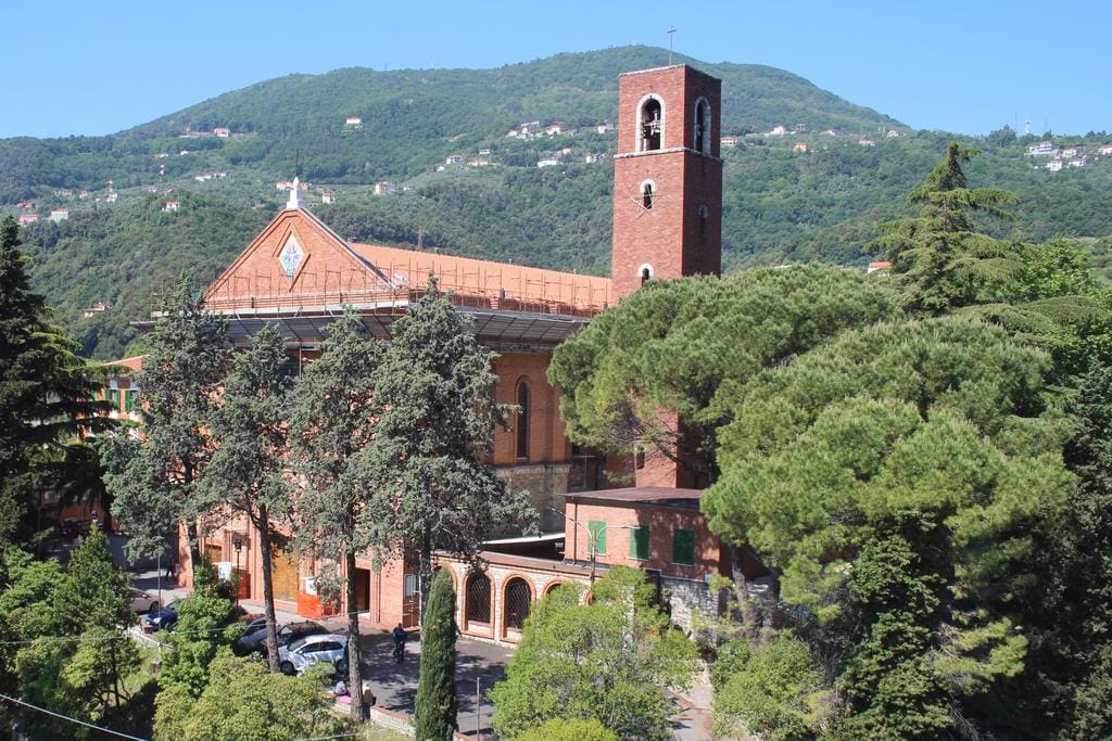 Park and Church / Vista Parco e Chiesa di Gaggiola