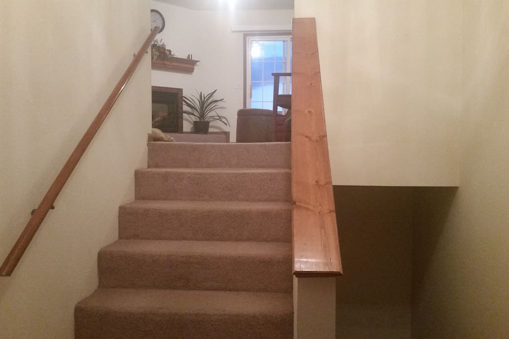 The view as you enter-- Please stay upstairs-- my space is downstairs, the washer and dryer are there should you need them-- and access to the back yard.