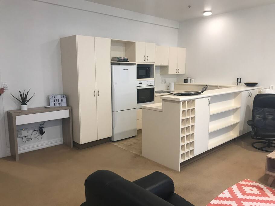 Full kitchen