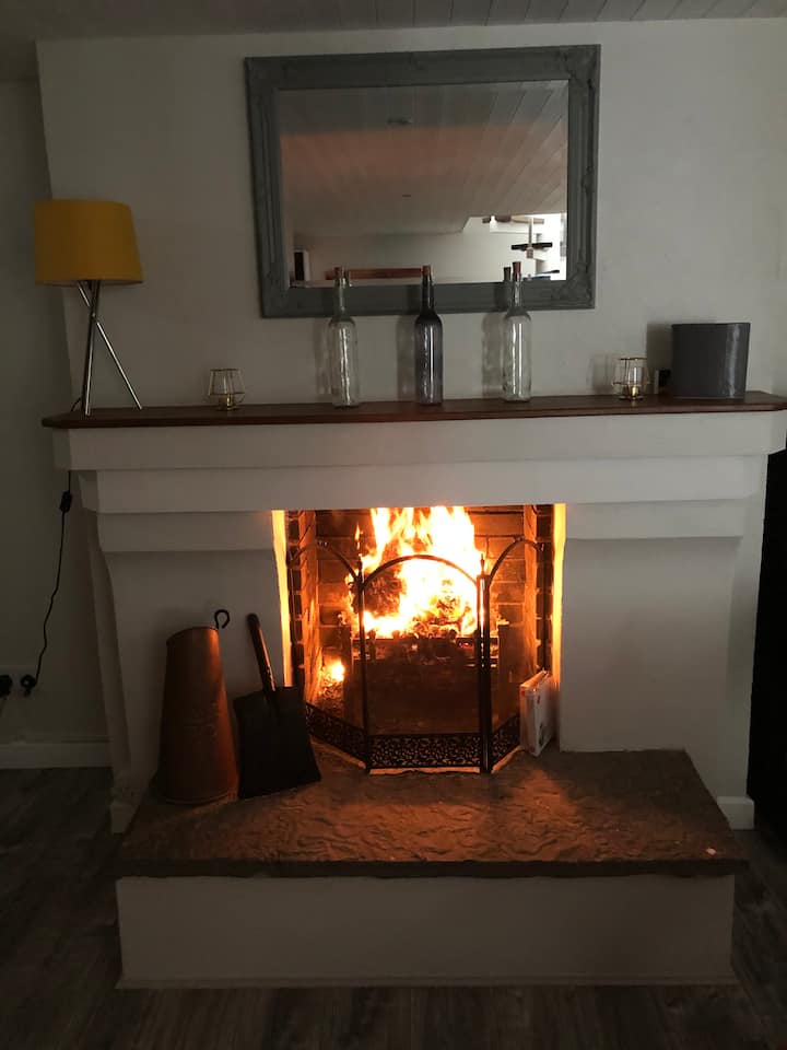 Sea And Mountain View Country Cottage Stay - County Kerry
