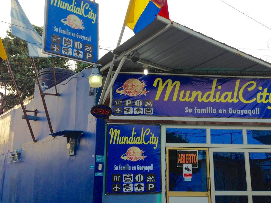 Fachada o acceso principal MundialCity