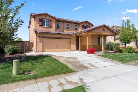 Luxury Home in Lathrop