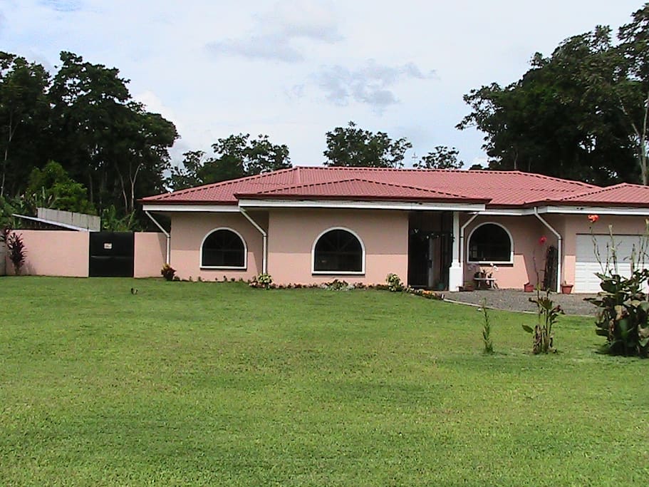 Front of Casa