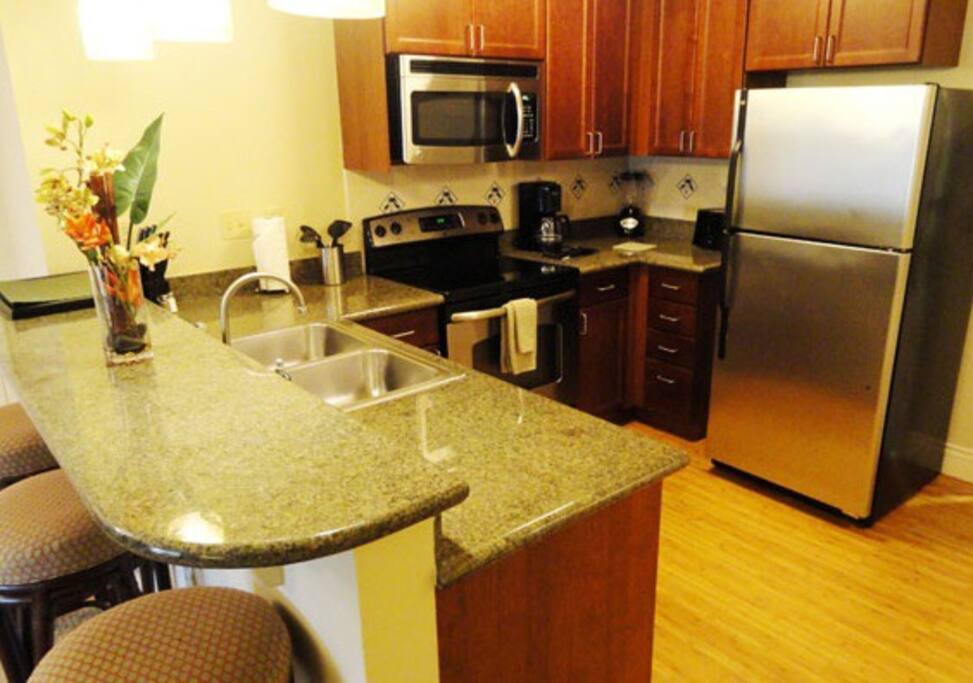 Full kitchen