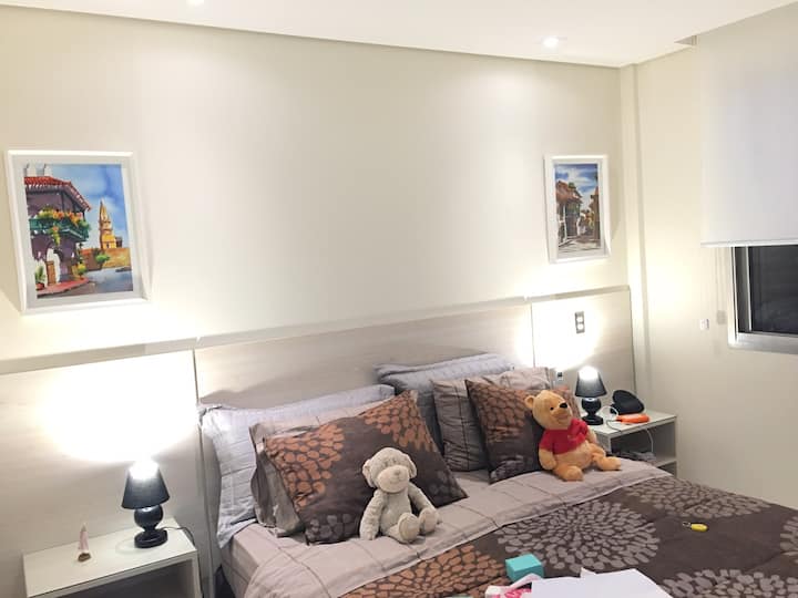 卧室套房，标准双人床