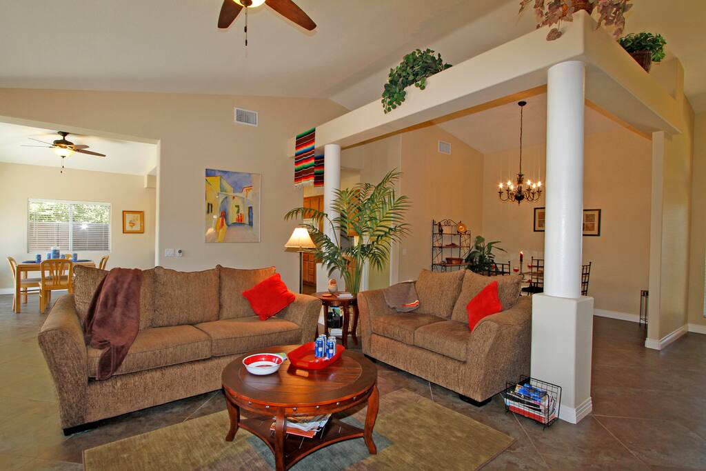 Comfortable Great Room and big screen TV with cable and separate sitting area