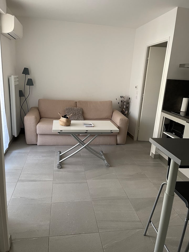 Studio Cosy à 200m De La Plage - Antibes