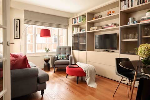 Top Airbnb: StJohns Wood 2BR | Prime Location | High Spec in Greater London