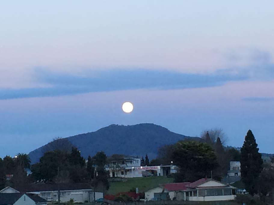Full Moon over Kake Puka from the House