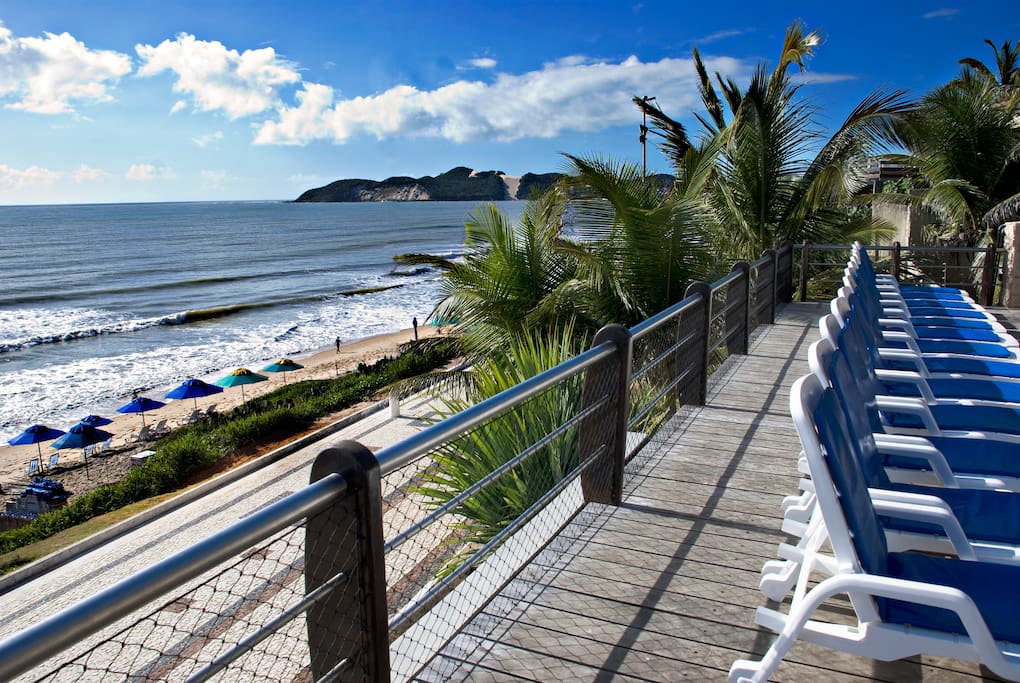 Hotel à beira mar ( Deck )