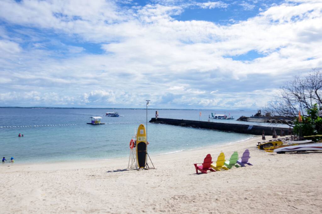 You can relax in the beach