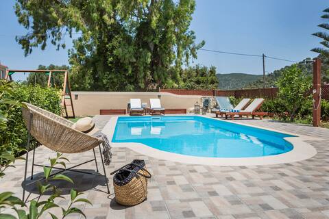 Cephallonia - Julia's Villa style apartment