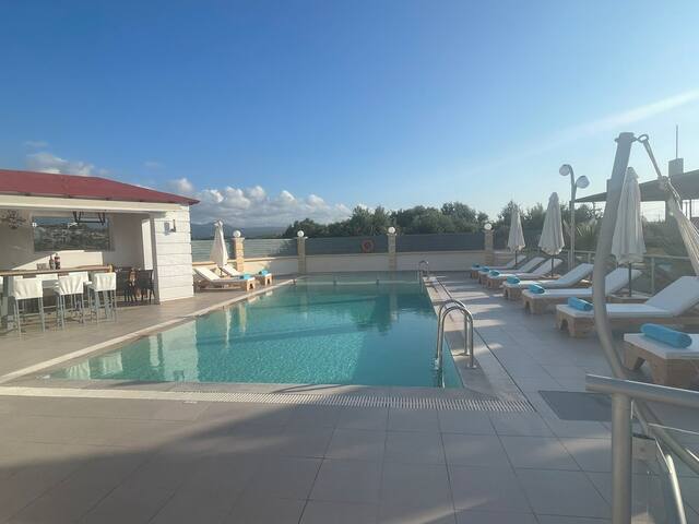 Nefeli Villa gallery image 4