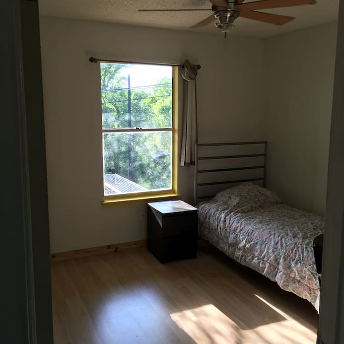 this is the twin bed in this room