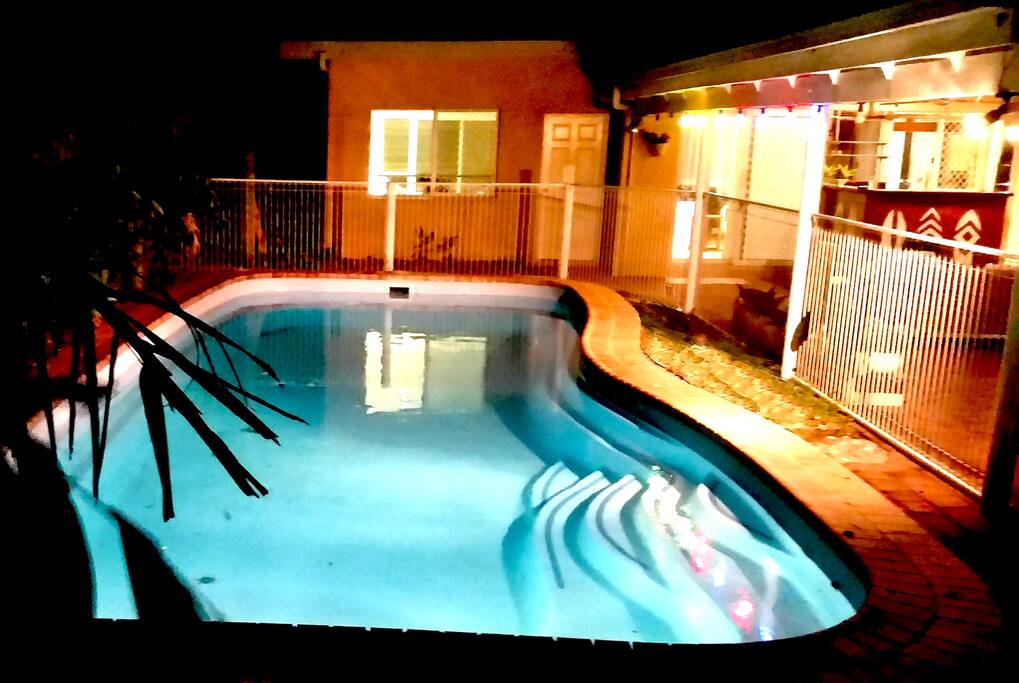Pool-Cairns-Beach-Accommodation-Trinity-Beach-Getaway-Holiday-House-Qld