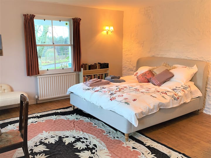 Bilik Tidur Utama di tingkat bawah