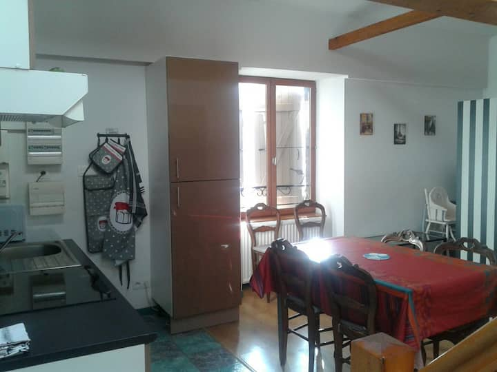 Rental unit in Cournon-d'Auvergne · ★4.90 · 2 bedrooms · 3 beds · 1 bath