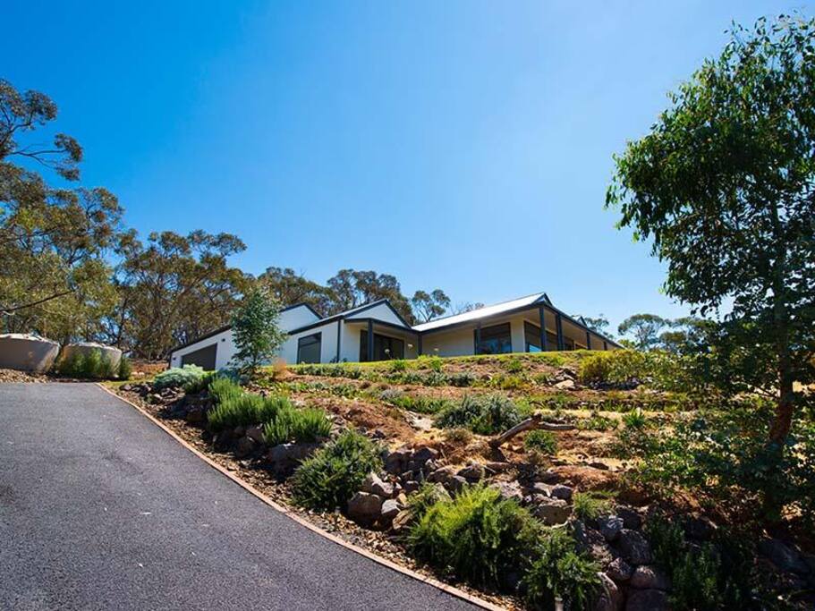 Stunning vies from this elevated setting only minutes to the Main St