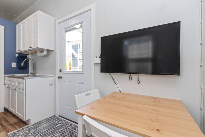 Economy 25 Tiny Home W Ground Floor Bedroom Tiny Houses For