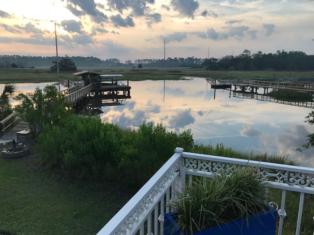 Sol Mate
Fish/Boating/Crabbing Deepwater paradise