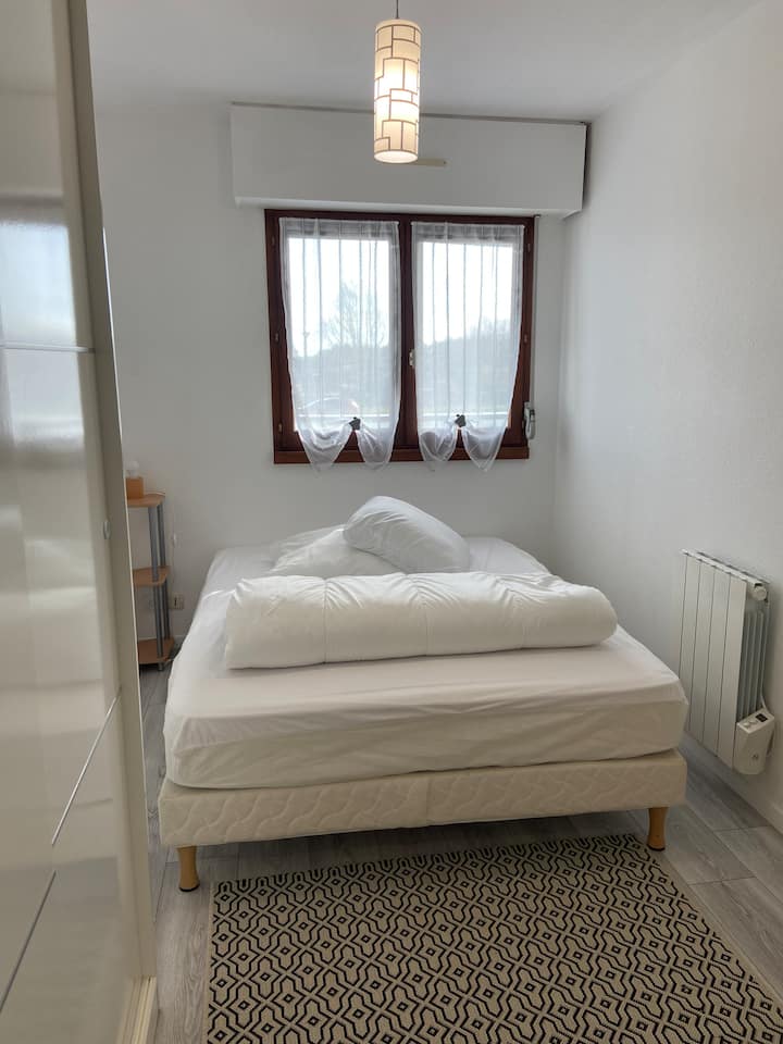 Habitación de cama 140x200