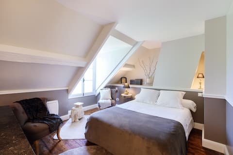 Alabaster Coast Room – Park View