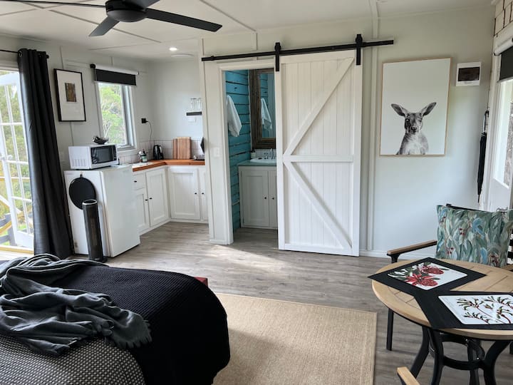 Little Gables, A Rustic Tranquil Setting For Two. - Hepburn Springs