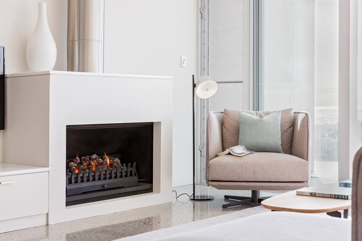 3 Bedroom Luxury Ocean View Villa @ Smiths Beach Resort gallery image 5