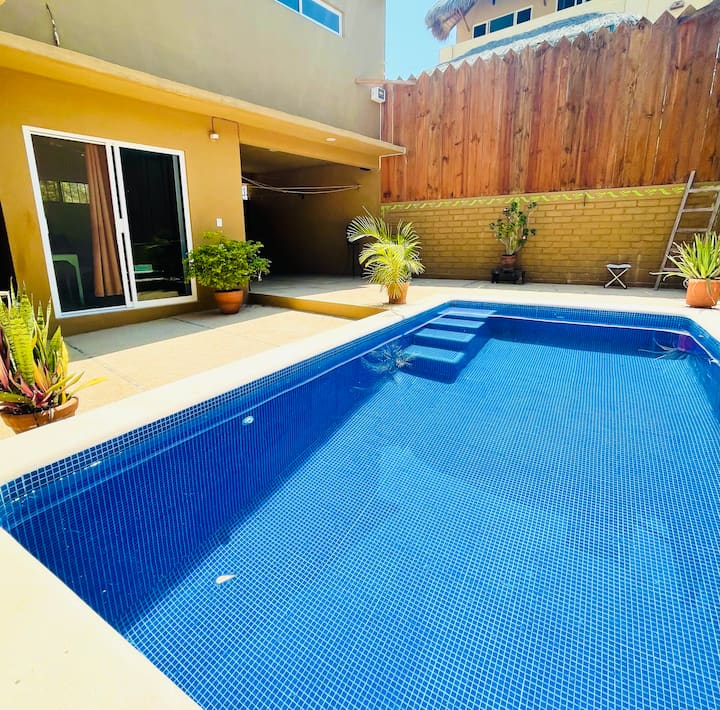 100 comfort, private pool, home away from home Houses for Rent in