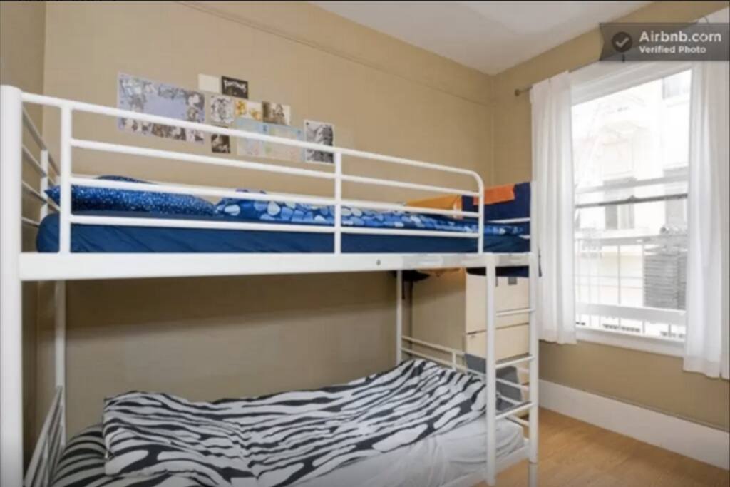 Bunk bed