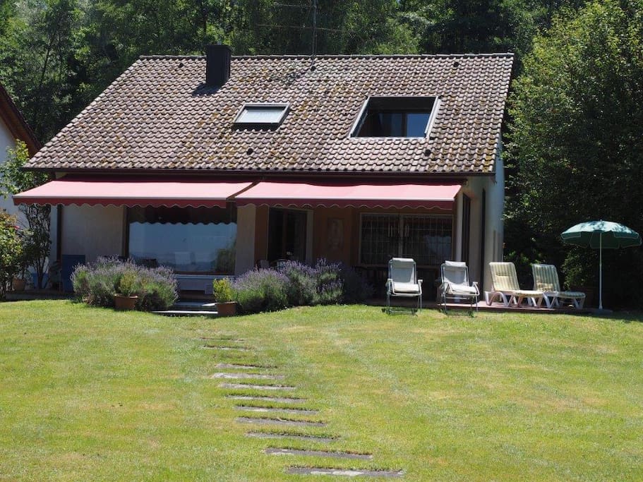 Haus vom Garten