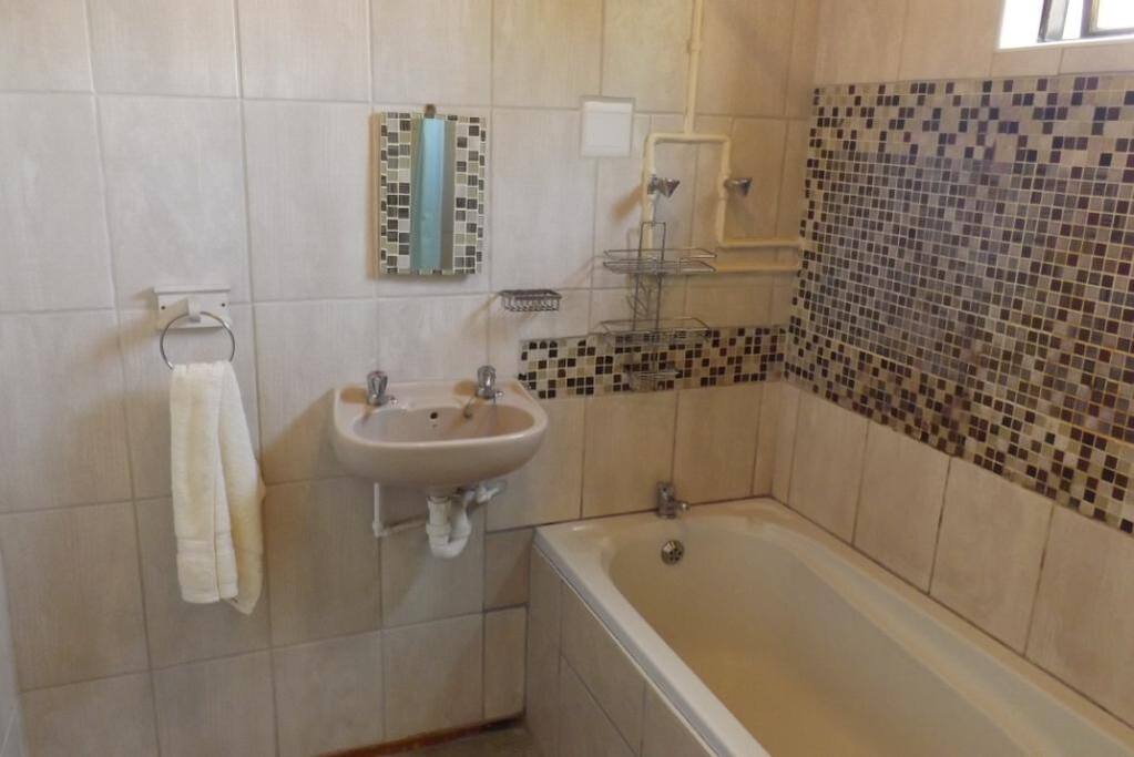 Main bathroom