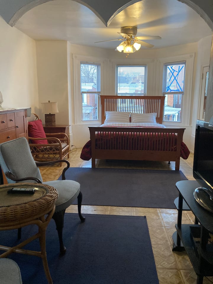 غرفة النوم الرئيسية 