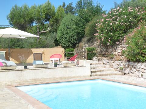Quiet, villa with private swimming pool