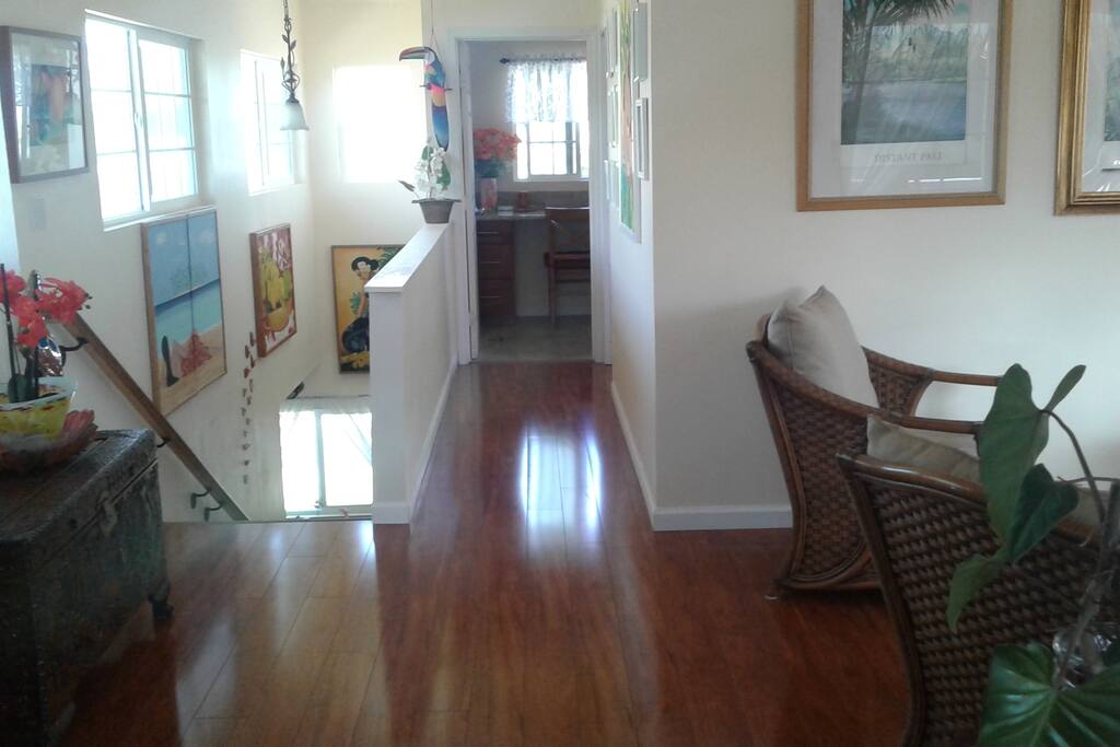 Hallway to bath & bedroom