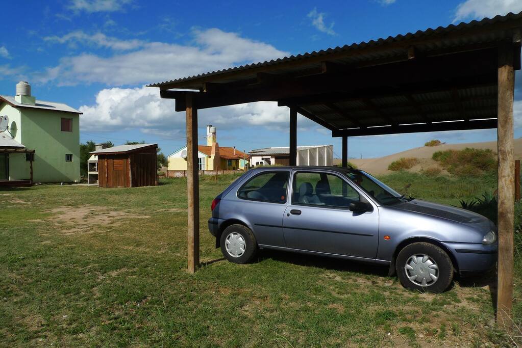 Cochera techada