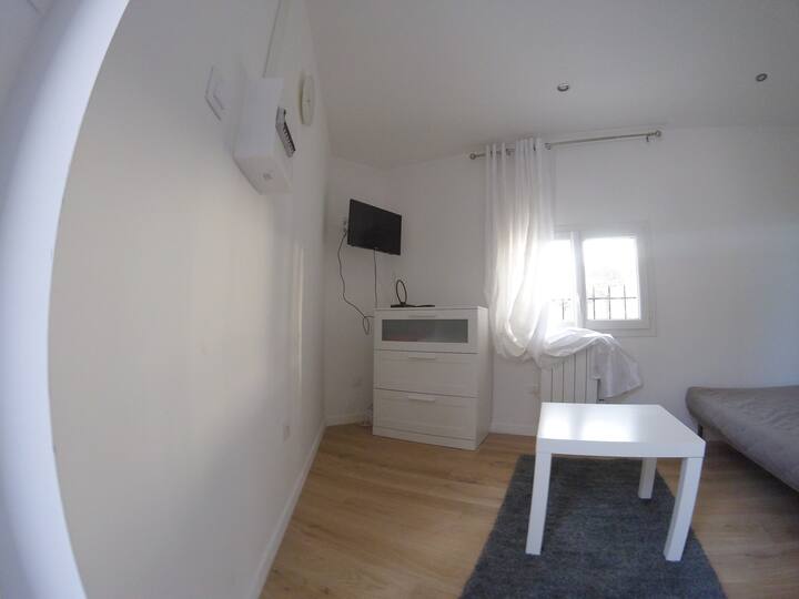 10 Best Airbnb Vacation Rentals In Argenteuil, France Updated 2024