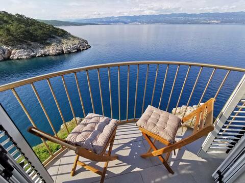 Vila verbana apartments - orange apartment with ba