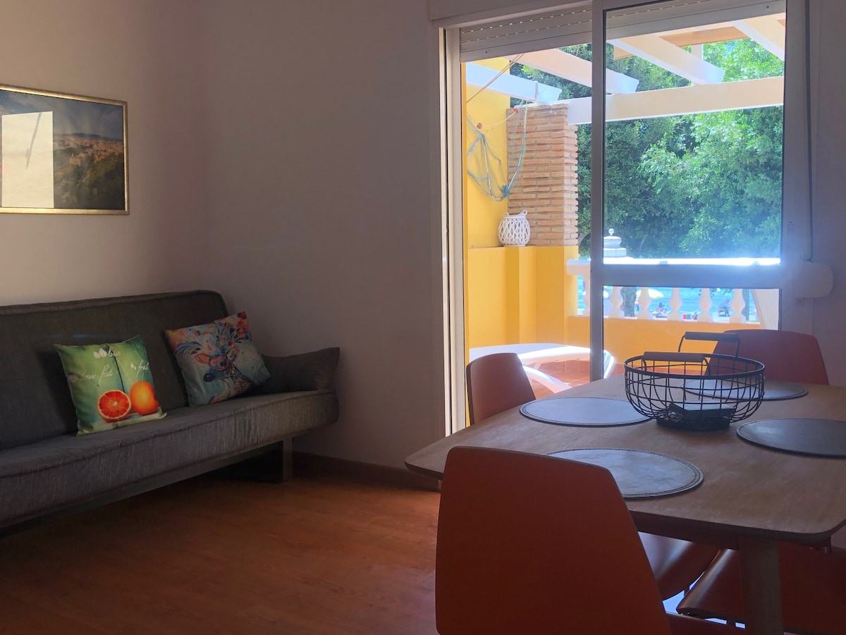 Top Airbnb: AUNT ANTONIA BEACH HOUSE 1ST FLOOR in El Palo