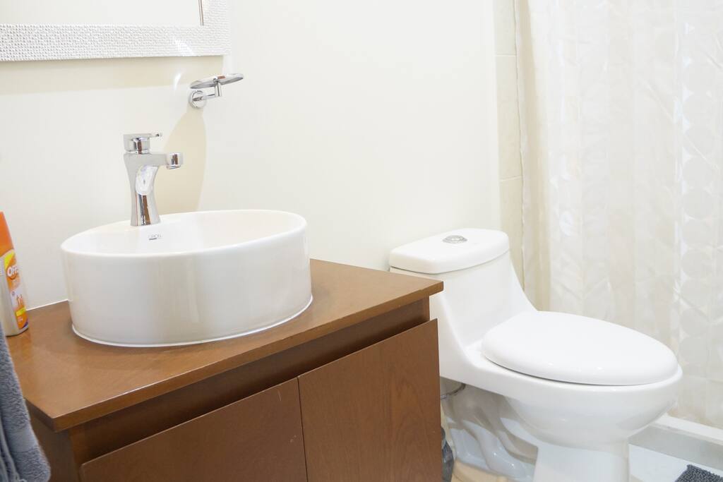 Your private bathroom with all the amenities that you need for your stay