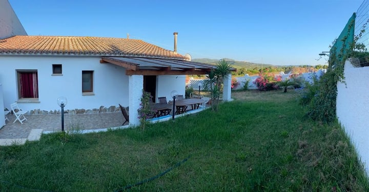 Casa Con Patio E Giardino,350mt Dal Mare - Sardinia