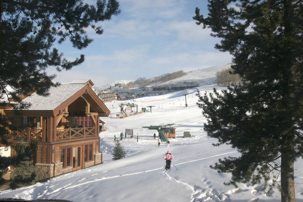 the view out one of the windows... strait to the lifts. Look how close!