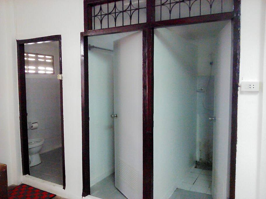 clean toilet and 2-shower rooms with warm water