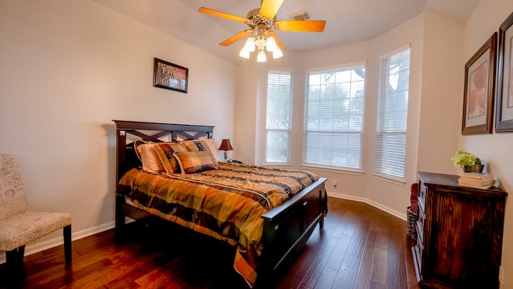 غرفة النوم 1