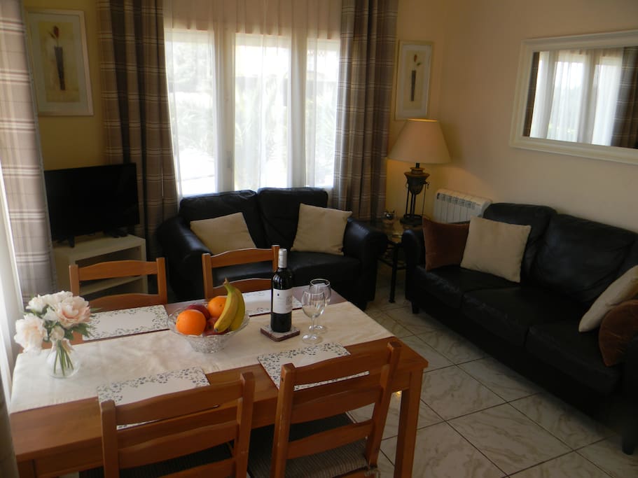 Lounge and dining area