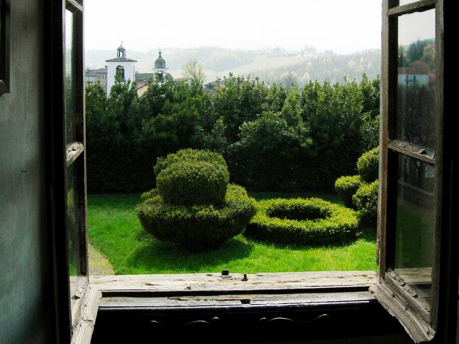 OS Castle - Dimora Storica - Romantico appartamento nella torre del Castello di Tassarolo - Il giardino